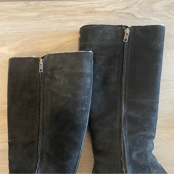 Ugg | Tall Black Suede boots - Picture 10 of 12